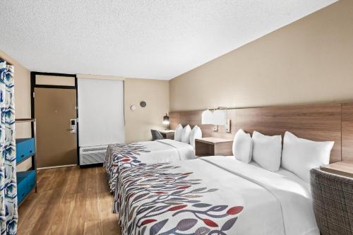 Days Inn by Wyndham Perryville - image 10