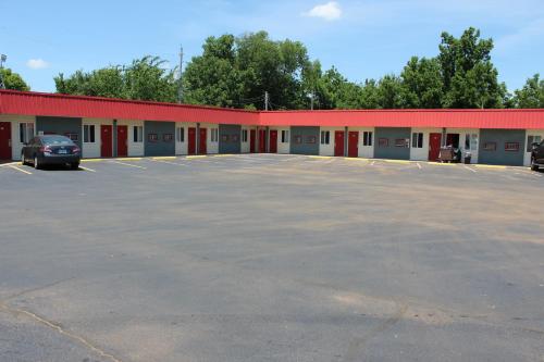 Guest House Motel 3
