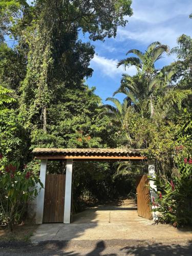 Bejárat, Natureza e Mar- Casa com Píer (Natureza e Mar- Casa com Pier) in Praia de Itapecerica