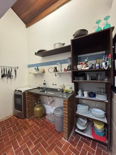 Konyha, Natureza e Mar- Casa com Píer (Natureza e Mar- Casa com Pier) in Praia de Itapecerica