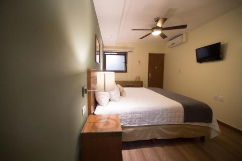 King Room image 5