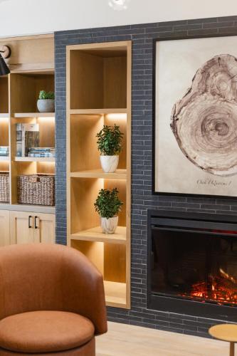 Hampton Inn & Suites Tahoe-Truckee - image 13