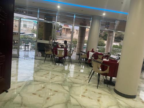 Gillu Hotel in Adama