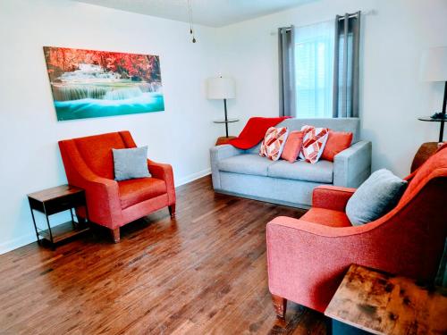 2 Bedroom Kitchen and Living Area