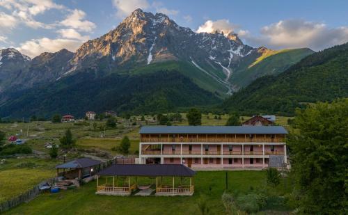 Viesnīcas āriene, Guesthouse Ushba View in Mazeri