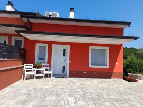 Apartma LANA in 斯波德尼耶斯哥菲耶 (哥佩爾)