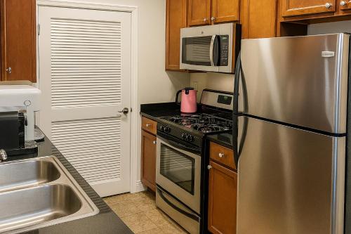 LA Koreatown Nest House - Modern, Free Parking, Pool and Sauna, No Cleaning Fee, Los Angeles (fotografie 7)