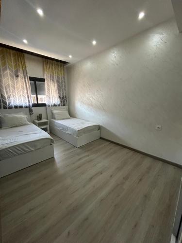 One-Bedroom Apartment image 10