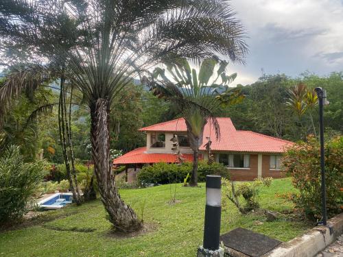 Casa en Condominio vía Villeta