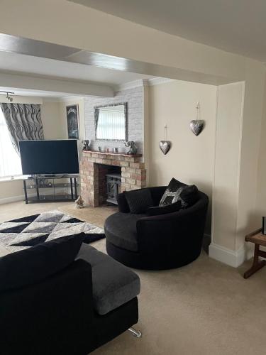 Large 4 bedroom house
