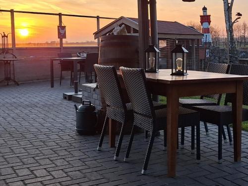 Het baken van Tholen in Verspreide huizen Sint Maartensdijk
