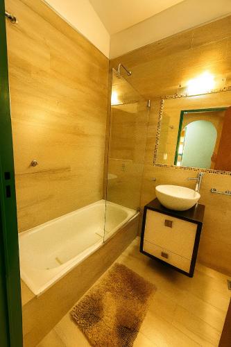 حمام, Chalet Ruth's House con pileta in La Cumbre