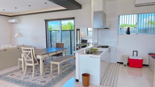 Palm Tree House Ishigaki - パームツリーハウス石垣 in Shiraho Beach