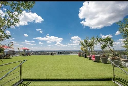 Skynest Luxurious 2 Bedroom Apartment in Nairobi