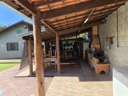 Chácara Celinha Barra Bonita (Chacara Celinha Barra Bonita) in Igaraçu Do Tietê