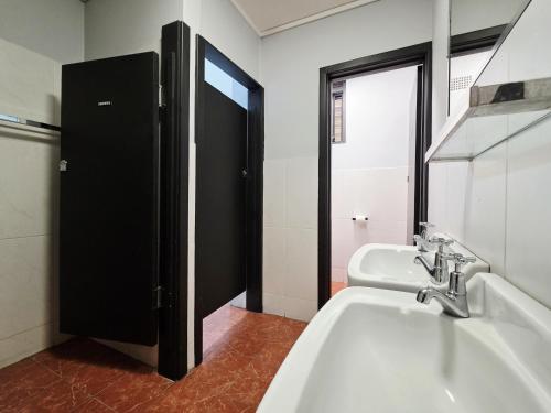 Panania Hotel Sydney - image 8
