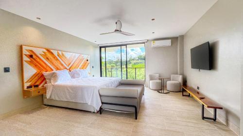Casa RIO - Luxury Above the River in 산 호아킨