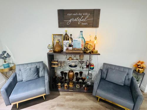Relax 521 in Miami, USA