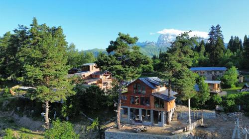 Heshkili huts and cabins Svaneti in Bagvdanari