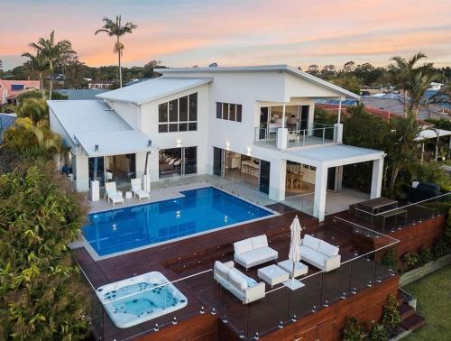 A szálláshely kívülről, Luxury Riverfront Home on the Gorgeous Gold Coast in Benowa