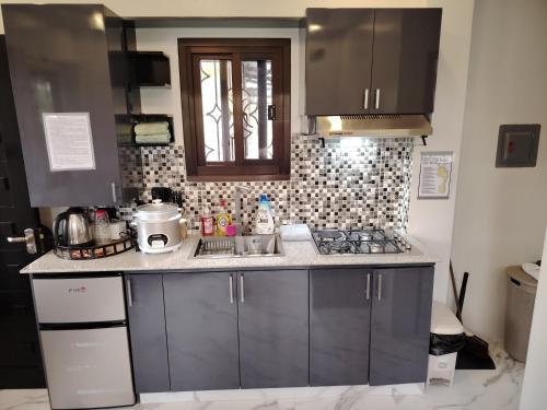 Kitchen, Green Valley Retreat in Gerona