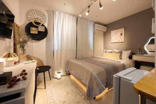 Hotel-Like Simmons Bed Couple Disney Shinjuku