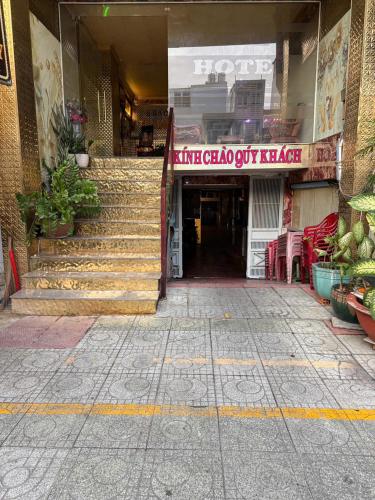 Trang Thu 2 Hotel - 출입구
