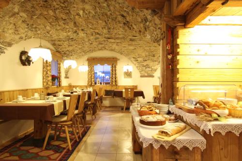 Restorāns, Hotel Garnì Fonte dei Veli  in Panchia