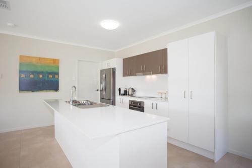 Petrie Beach Holiday Home