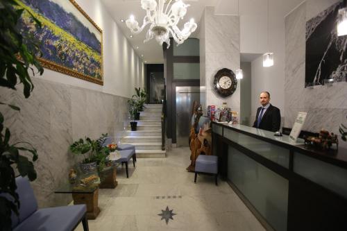 Фойє, Rigel Hotel in Катанія