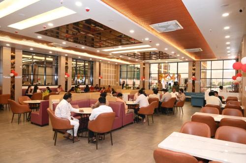 Hotel Comfort Inn Shikrapur in Shikrapur