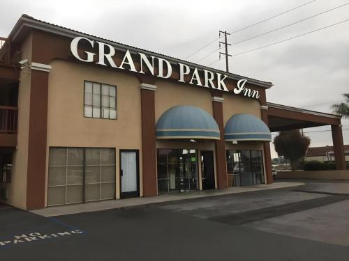 Grand Park Inn image