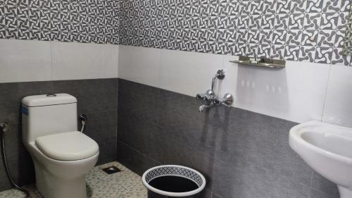Three-Bedroom Suite image 2