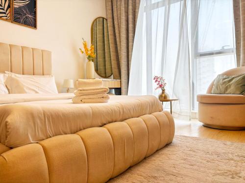 Modern Fully Furnished Apartment in Regina Tower JVC - Easy Access to JBR, Circle Mall & Dubai Hills Mall, Dubái (foto 4)