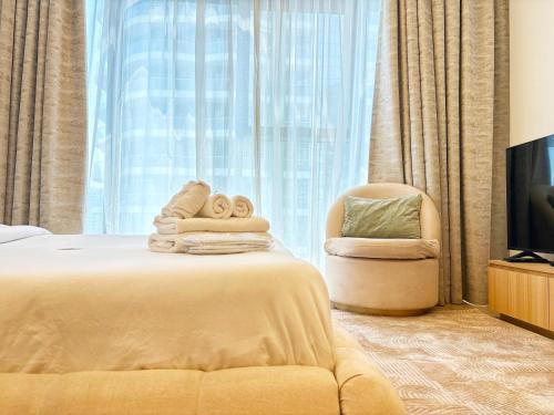 Modern Fully Furnished Apartment in Regina Tower JVC - Easy Access to JBR, Circle Mall & Dubai Hills Mall, Dubái (foto 6)