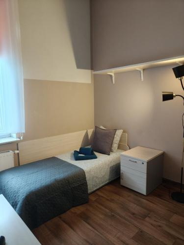 1 twin bed
