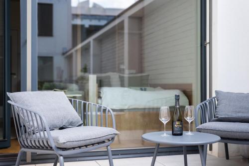 Olive Garden Residence in Trendy Holešovice with Private Garden and Garage, Praga (foto 8)
