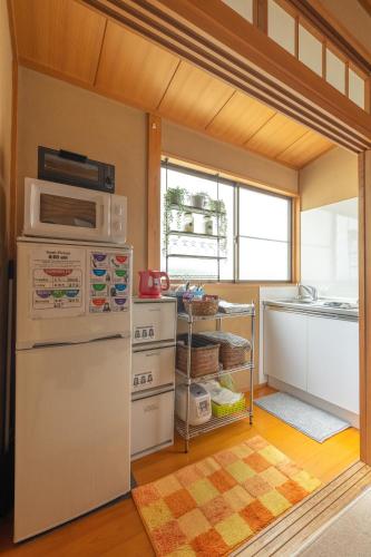 The Ivy Apartments BEST Location Yoyogi!! - image 2