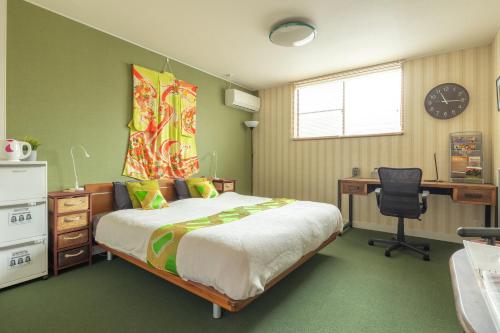 One-Bedroom Apartment image 5