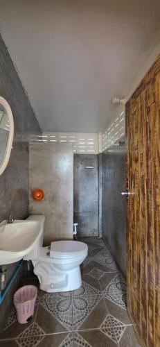 P.L.P Guesthouse - Mae Hong Son