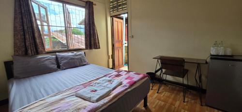 P.L.P Guesthouse - Mae Hong Son