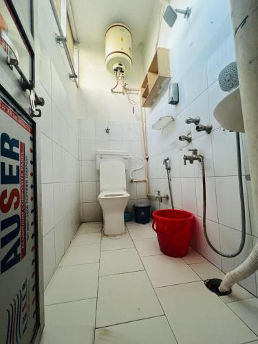 MONALISA HOSTEL – Varanasi, VA