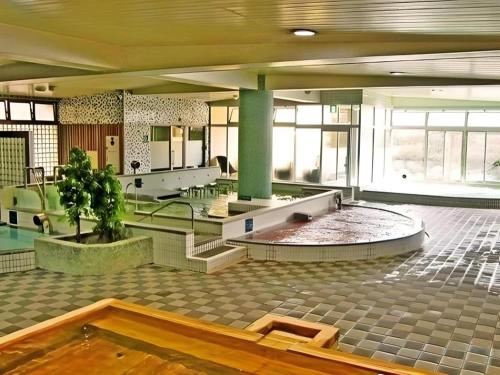 โรงแรมสปา แลนด์ ไนโตะ (Spa Land Hotel Naito) in ยะมะนะชิ