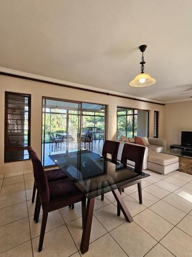 Amberley 10 Holiday home in Uvongo