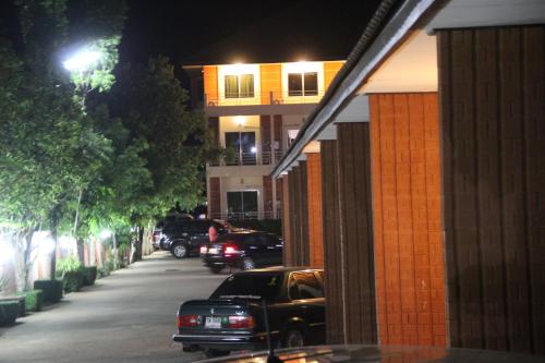 Sakaeogarden Hotel in Muang