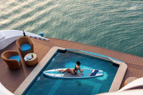 Halong Bay Cruises - 수영장