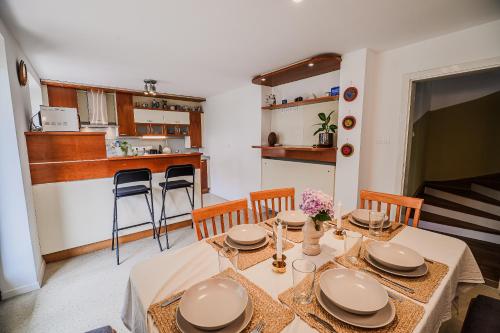 Parkside Haven with 4 Bedrooms & free parking, Любляна (фото 6)