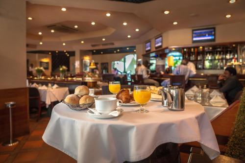 Étterem, Cafe de Rome in Dakar-Plateau
