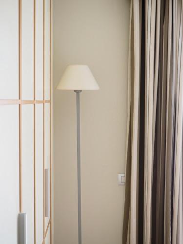 Superior One-Bedroom Apartment image 4