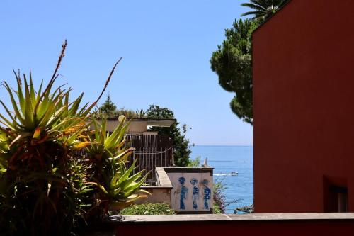 A környék, Suite Crudi On The Sea in Varazze